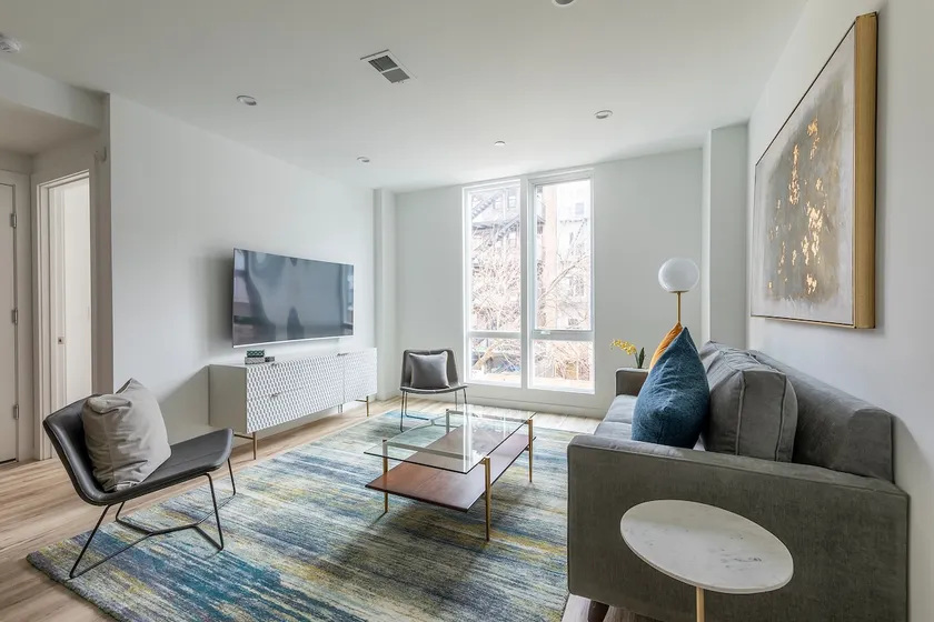 Stylish 3BR Retreat w Private Deck Near NYC - Image 1
