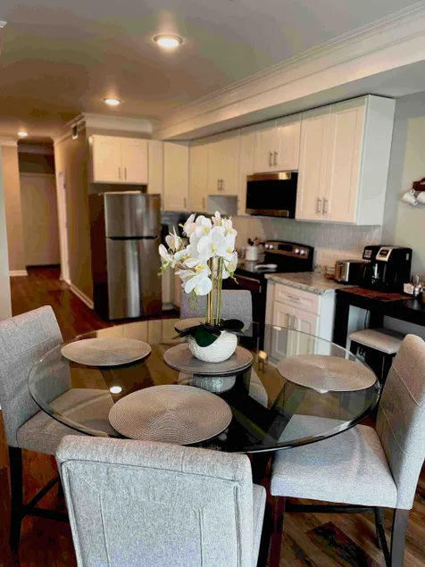 Stylish & Cozy 2BR+BKYD near NYC - Image 1