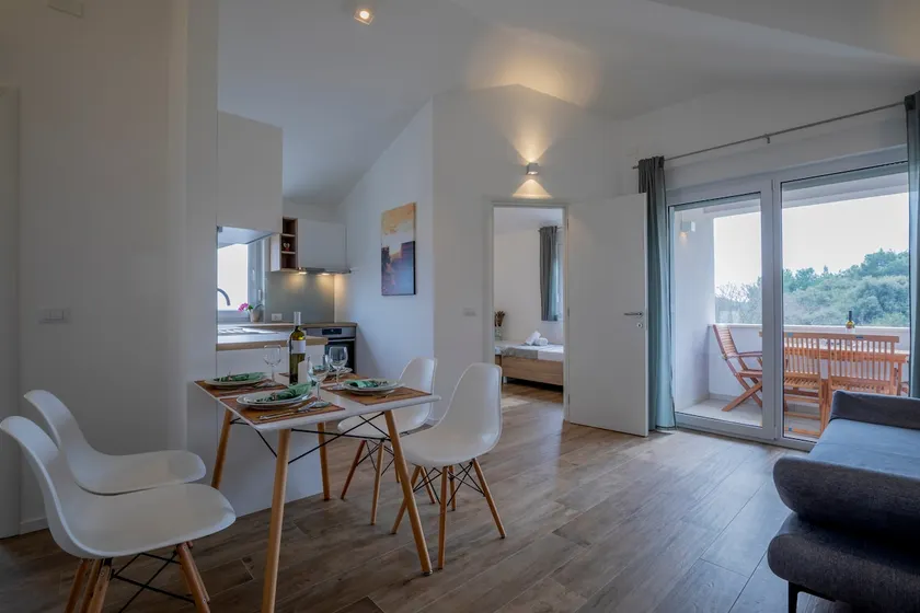 Apartment Iris - Image 1