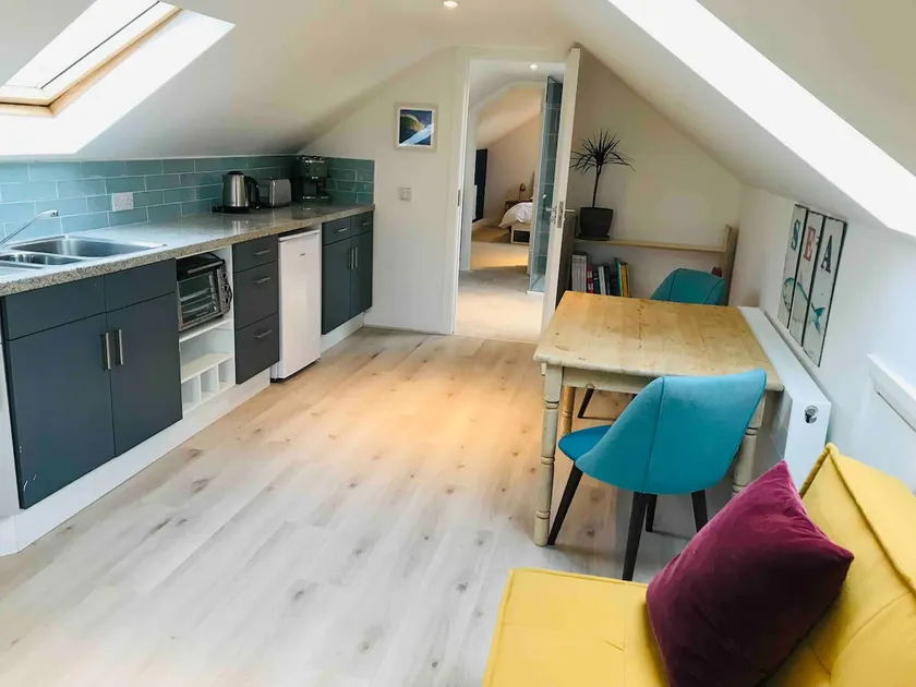 Lovely 1 bedroom loft with amazing Ocean view - Image 1