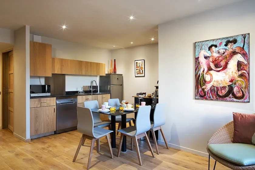 Ajoucadou, Première Loge, Luxury Lourmarin Apartment - Image 1