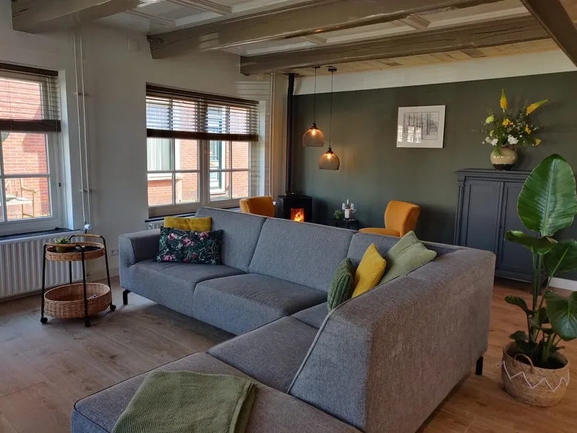 New Luxury Large Apartment - Image 1