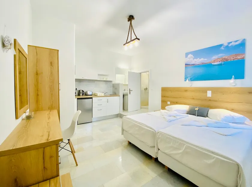 Heart of Paros Apartments - Image 1