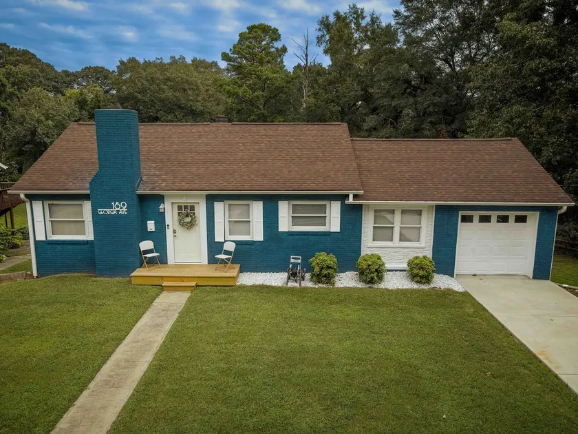 Cobalt Cottage - Image 1