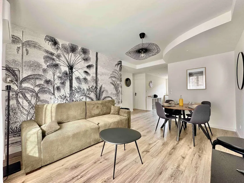 Le Palmier – Air conditioning – Garage – 5 min from the center - Image 1