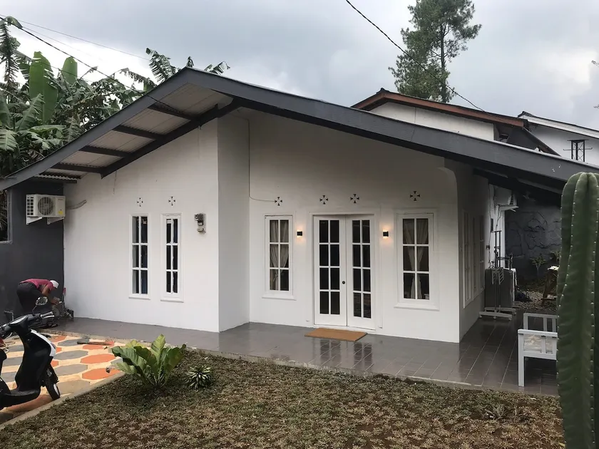 Unique and just renovated house - Image 1