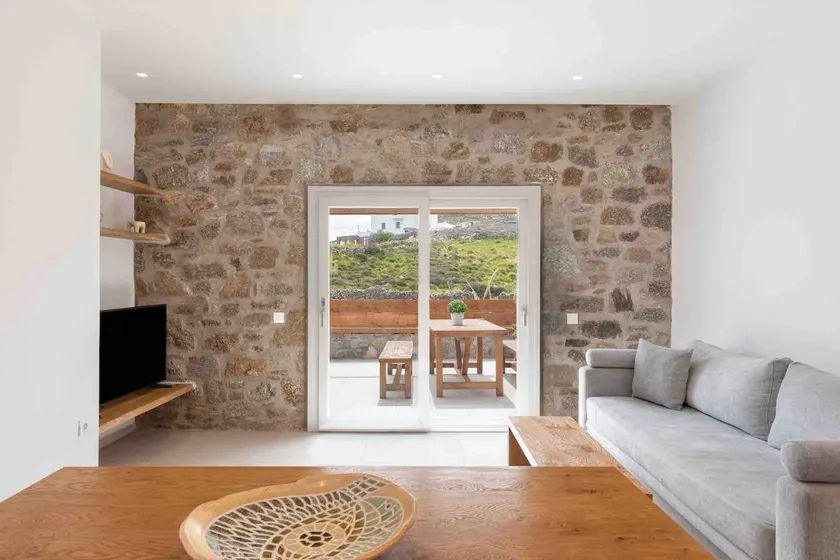 ĪKADE Mykonos - Image 1