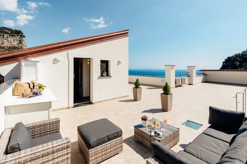 Cozy Penthouse with panoramic terrace - Image 1