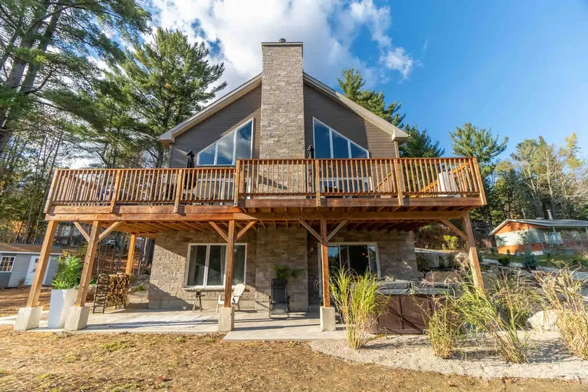Modern Cottage - hot tub & nature views #303710 - Image 1