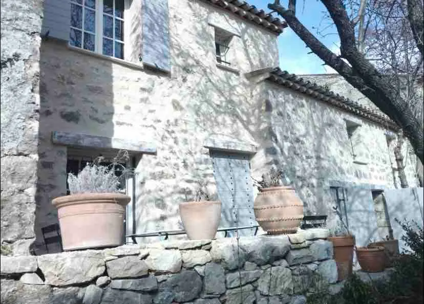 Verdon Gorges casa con encanto 4 personas clasificar Village patio sombreado privada - Image 1