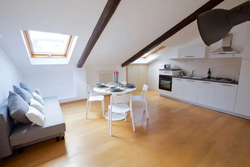 Duomo326: A quiet and bright attic in city center - Image 1