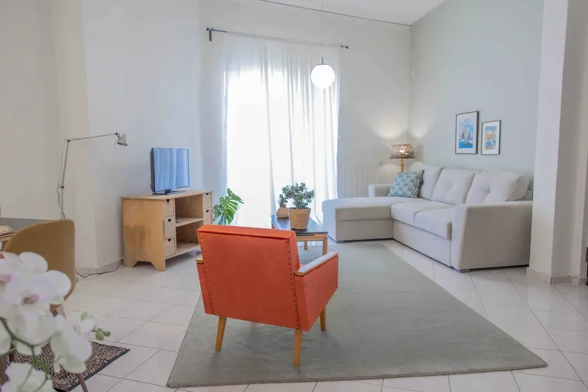 Leo’s Lovely Penthouse! - Image 1