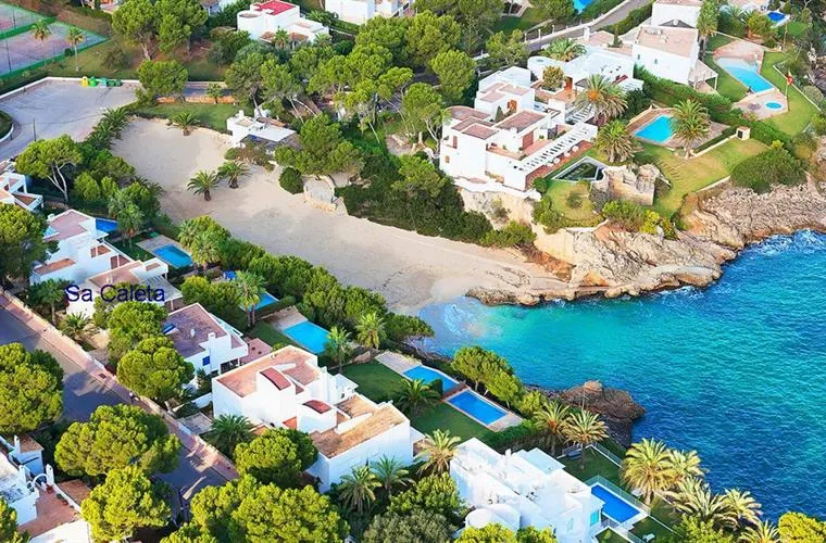 Villa en première ligne à Es Forti, Cala d'Or - Image 1