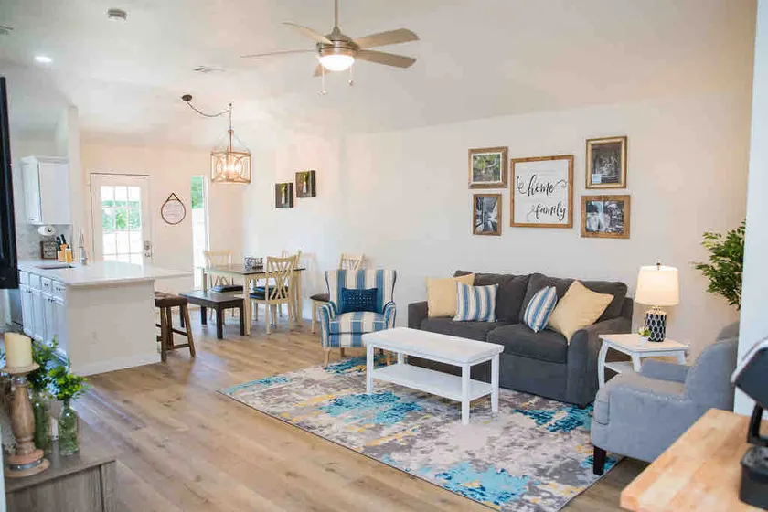 Gruene Getaway - Image 1