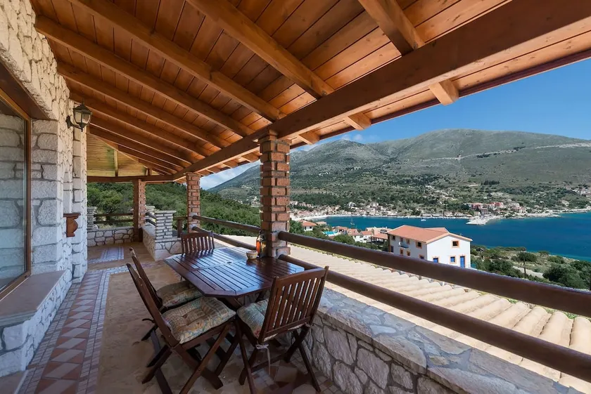 Appartements de luxe en pierre avec vue imprenable sur mer - Image 1