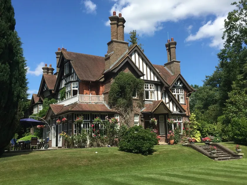 Victorian House with easy London access - Image 1
