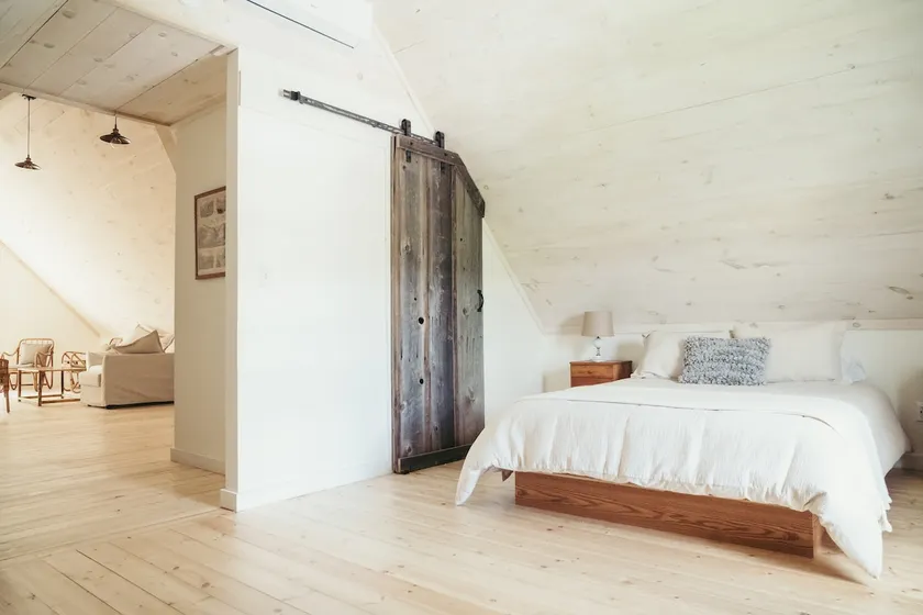 Spacious Streamside Farmhouse in Pastoral Bovina - Image 1