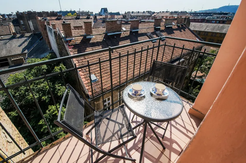 Blaha flat, balcony, Gellért view - Image 1