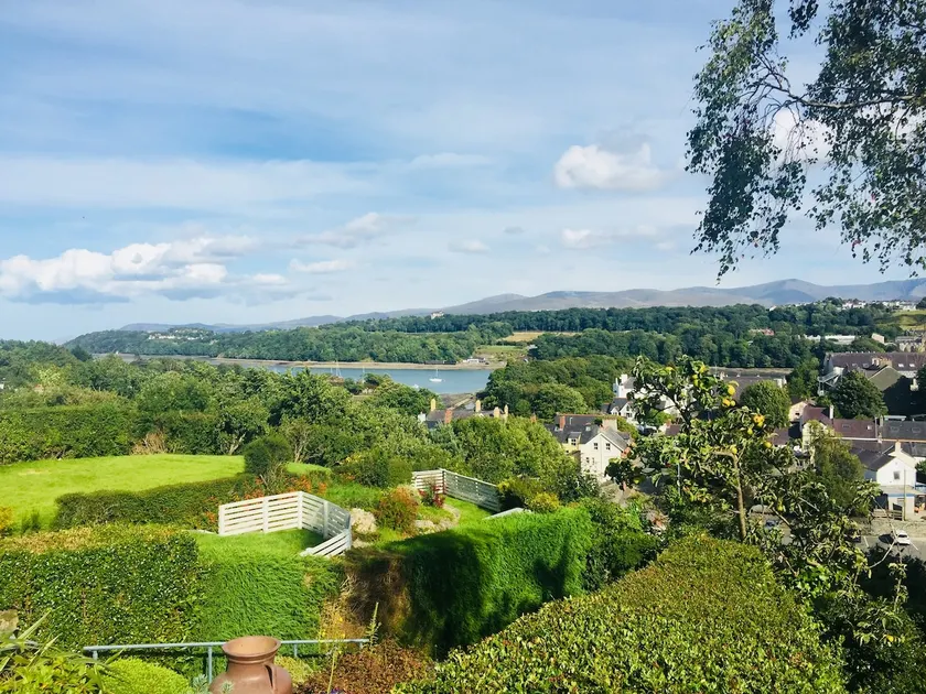 Craig Fach - centrally located with stunning views - Image 1