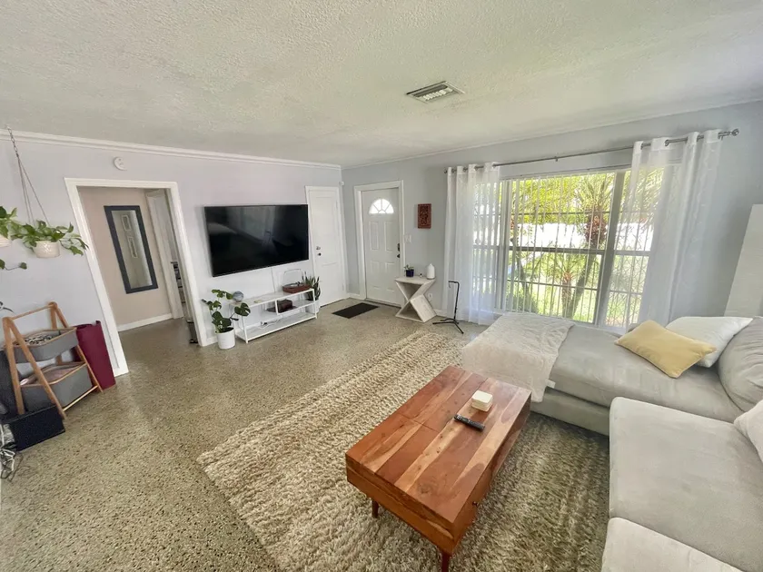 Blue Beach Cottage- 1.2mi from Beach! - Image 1