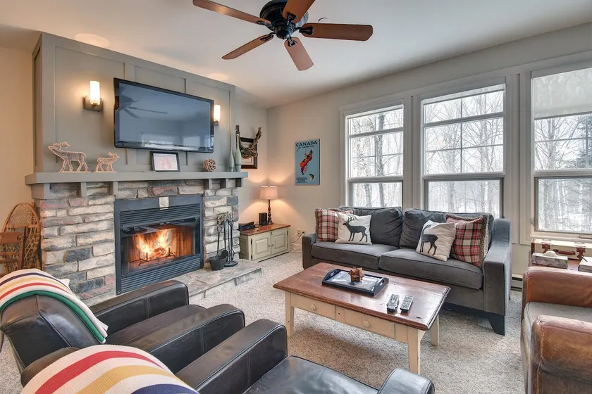 Beautiful 3BR a short walk from Tremblant resort - Image 1