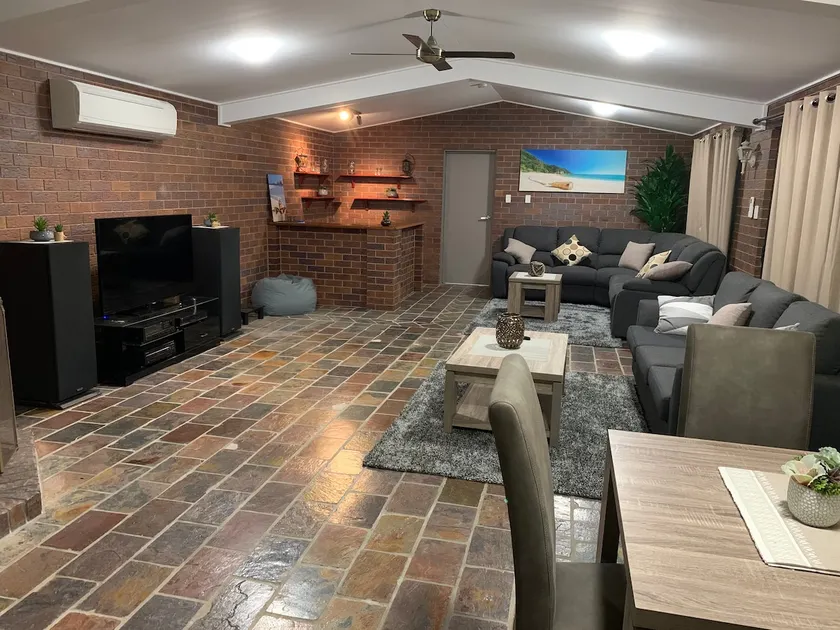 Ashlyn Retreat - Image 1