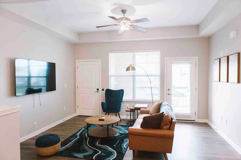 Zionsville Luxury Condo 1BR with Balcony - Image 1