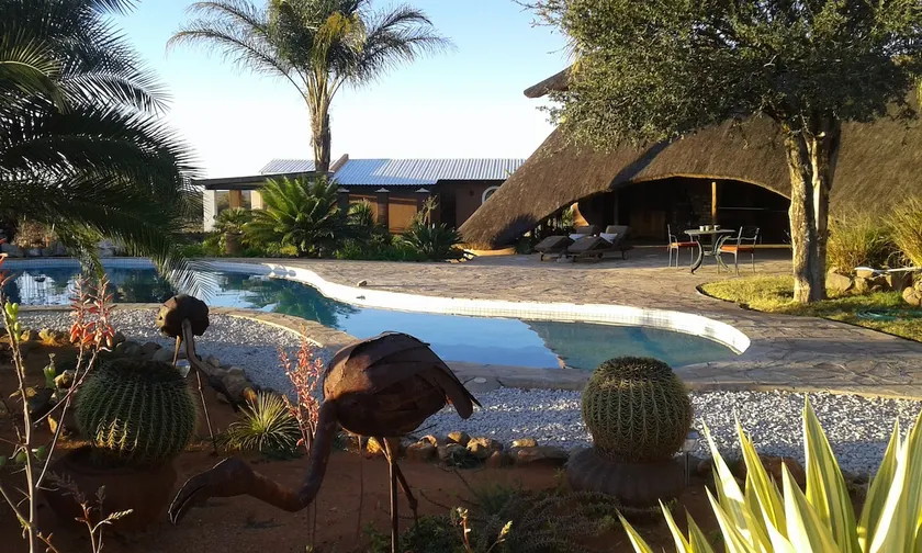 cocoa villa in the bush - Image 1