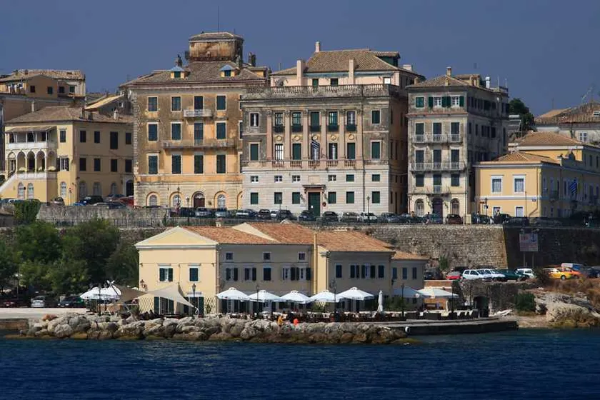 Sopra Mura Luxury Town House - Image 1