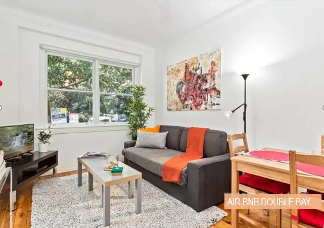 Stylish Art Deco apartment - Image 1