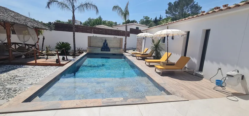 independent studio with jacuzzi and heated pool - Image 1