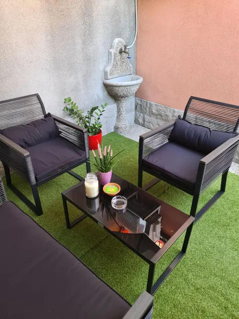 Apartments Ar - Image 1