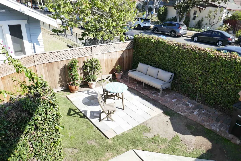 Sunny Culver City Classic walk to farmers market - Image 1