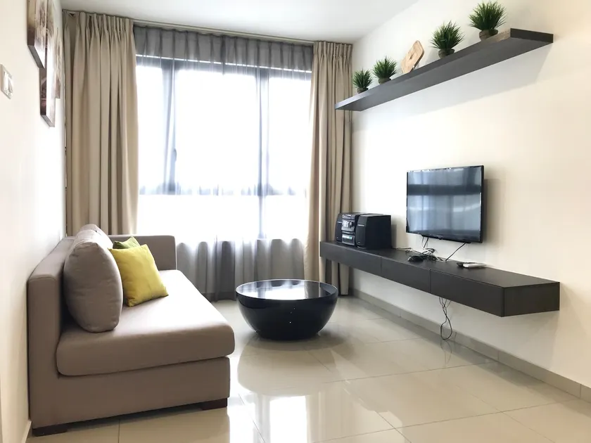 Suite 133 @ i-City- 2BR/4 Pax/WiFi/Parking/Netflix - Image 1