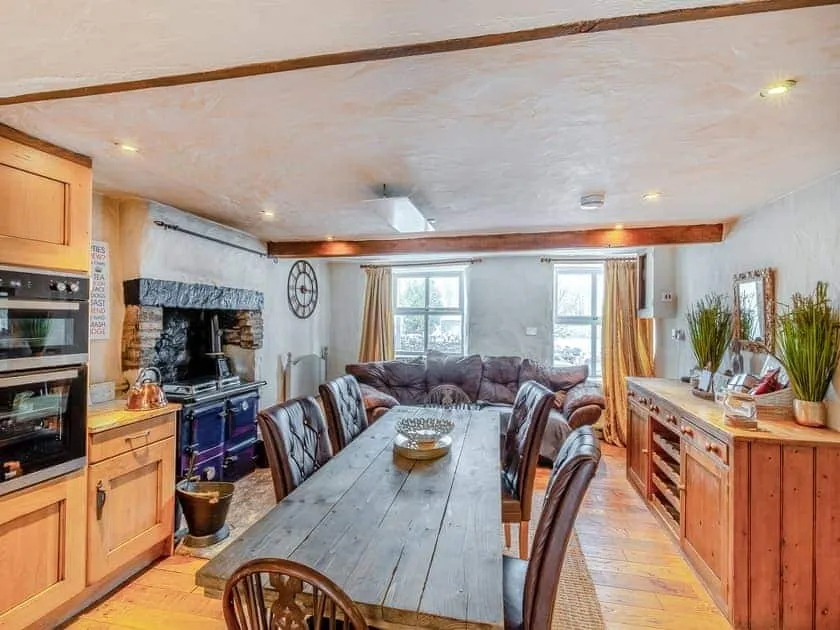 Countryside Off Grid Style Country Retreat for 7 - Image 1