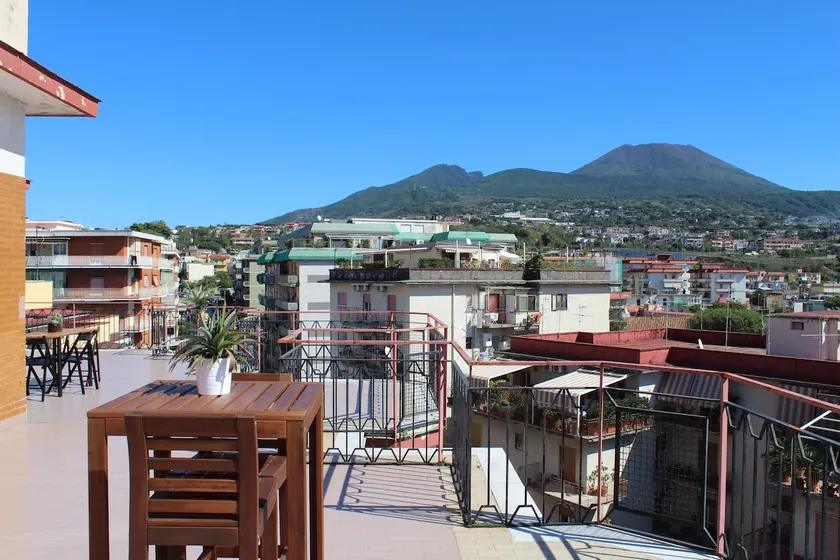 Vesuvius View Apartment • Near Ruins & Train - Image 1