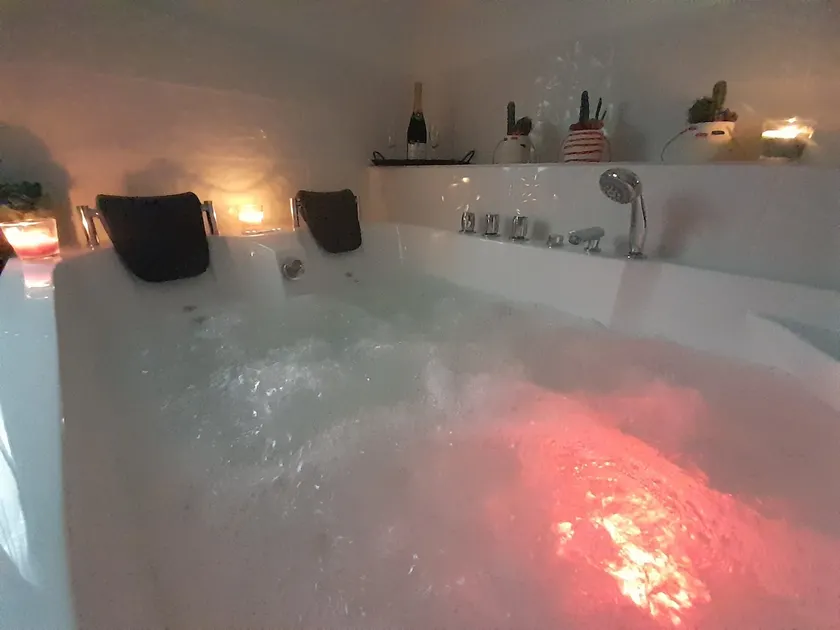 Two-person bubble - Image 1