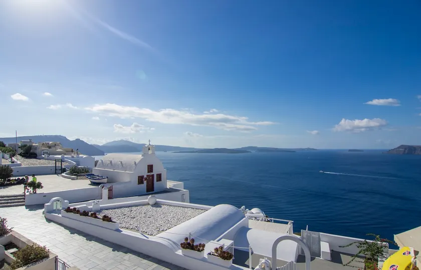Captain's Economy Studio with sea view in oia - Image 1
