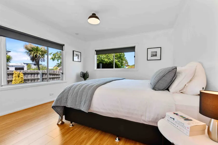 Portsea Cottage - Image 1