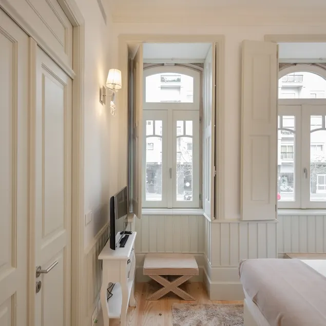 Deluxe Studio for 2 with city views - Image 1
