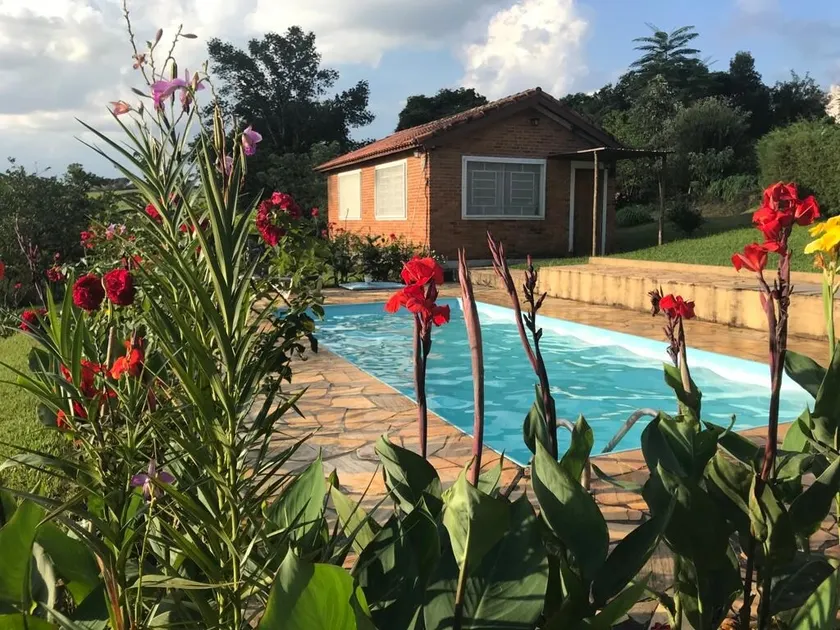 Chalet with rural comfort, swimming pool, sauna, nature - Image 1