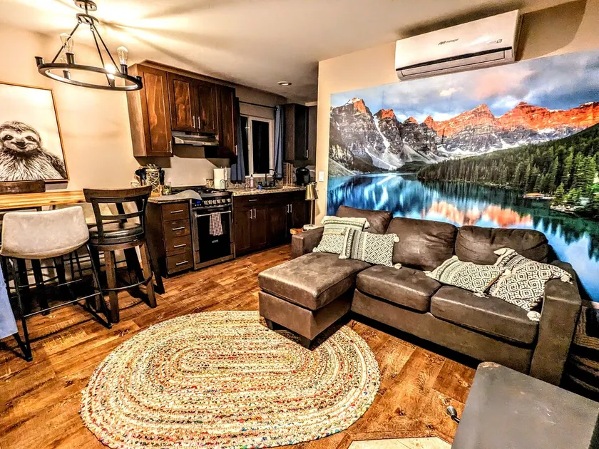 The Luminous Lodge-Remodeled Cabin W/ Valley Views - Image 1