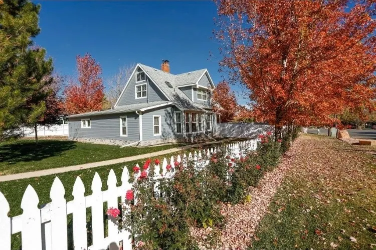 The Historic Juniper Farmhouse - Image 1