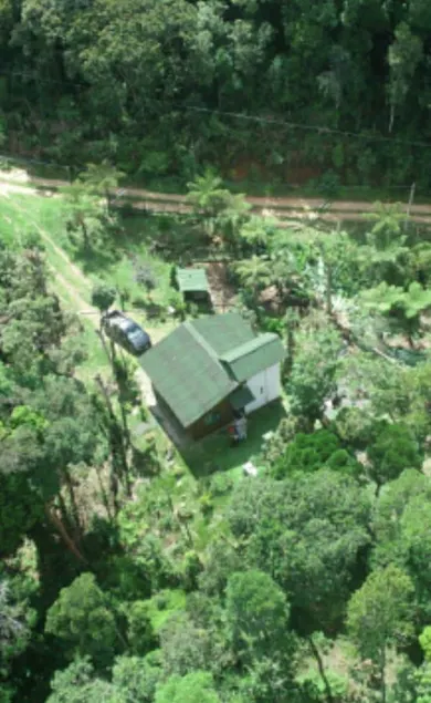 cozy cabin in the middle of nature - Image 1