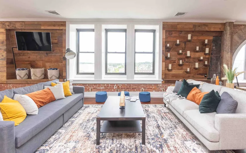 Newly renovated loft in downtown Lebanon - Image 1