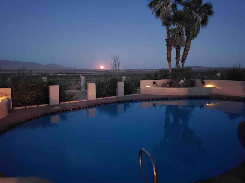 Delightful Adobe desert retreat - Image 1