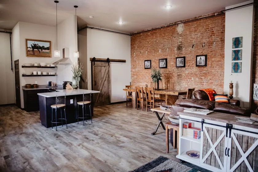 ★Heart of Pendleton★Downtown LUXURY & LOCATION★ - Image 1