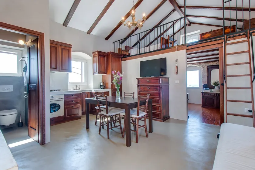 Hilltop Apartment Vidovici - Image 1