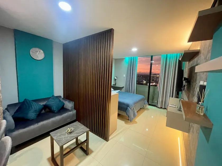 𝛏 Luxurious and modern apartment with all the amenities - Image 1