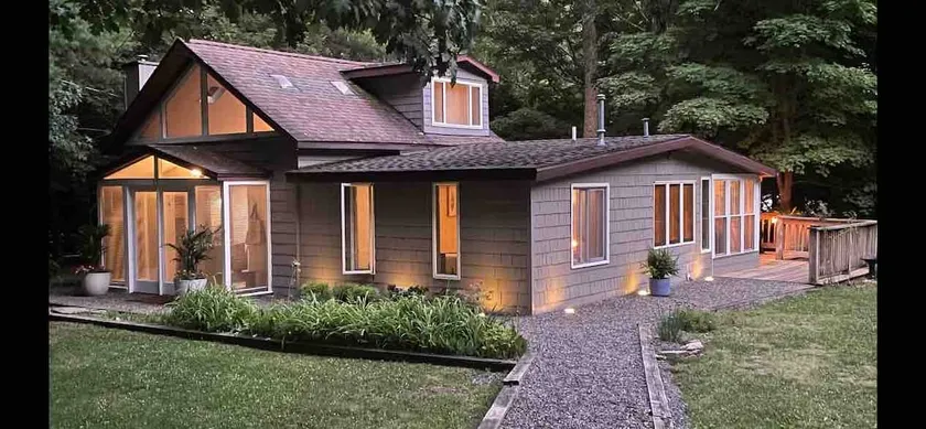 Modern Loft Cabin in the Woods - Image 1